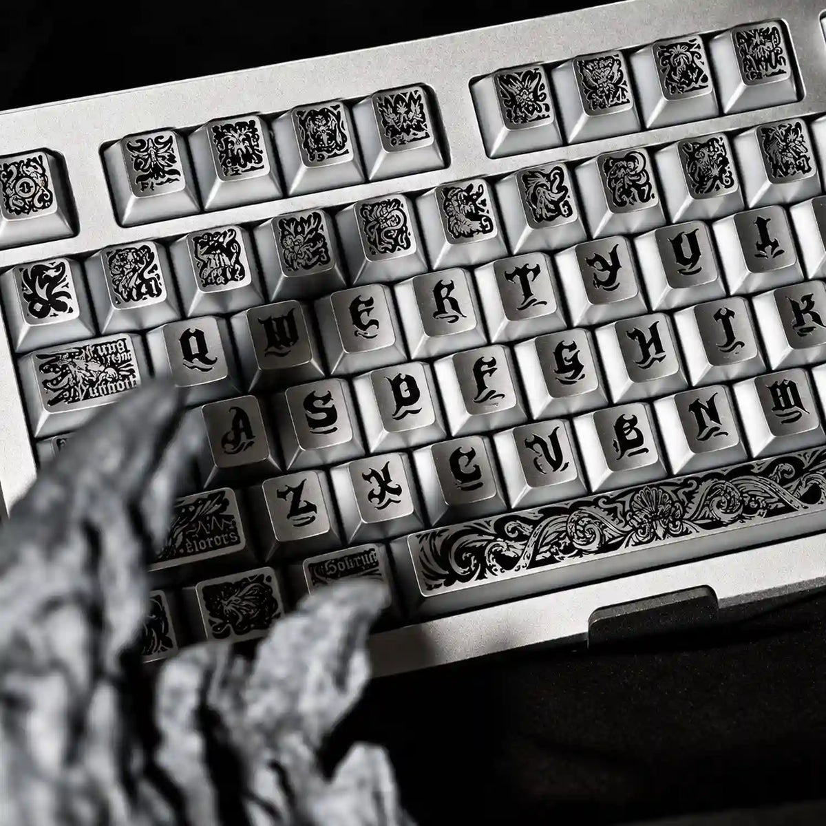 Ancient God Cthulhu Silver Metallic PBT Keycap Set